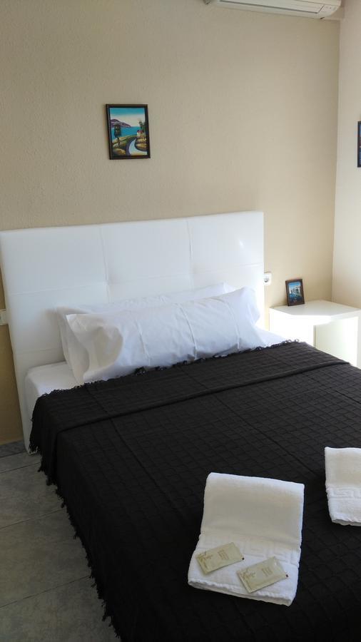 Playa Hotel *